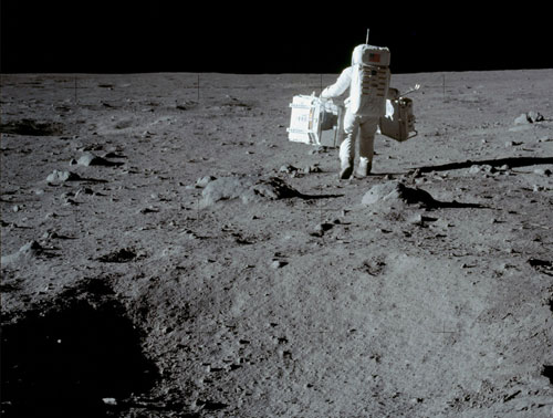 Há 40 anos, Apollo 11 decolava rumo à exploração da Lua