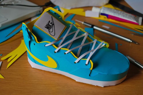 davidbrownings.com e seus nikes de papel