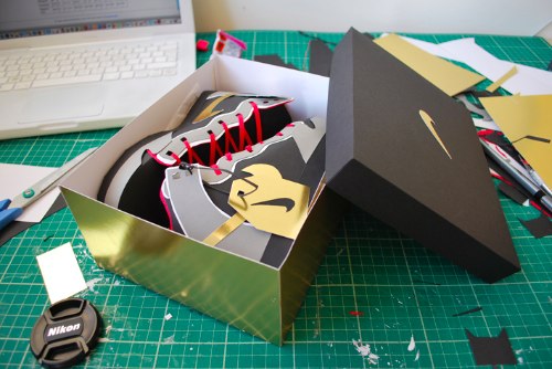 davidbrownings.com e seus nikes de papel