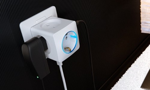 A Rozetkus 3D é uma tomada mais inteligente, mais prática e mais funcional do que aquela tomada que o Brasil está sendo forçado a adotar ano que vem. Ela acaba com a necessidade daqueles benjamins chatos e porque mesmo que ninguém tinha pensado nisso antes?