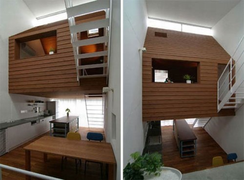 Tenho um interesse grande em residências com um projeto estranho. E o Japão, pra variar um pouco, é sempre o local onde essas residências costumam aparecer. Foi isso que aconteceu com The Sandwich House de Ryoichi Kojima. Aqui, a casa em si flutua dentro de um interior criado entre duas gigantes paredes brancas. Genial.
