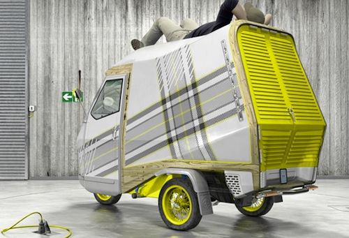 Bufalino é a criação de Cornelius Comanns, uma espécie de barraca do futuro equipada para satisfazer as necessidades básicas de uma pessoa. O conceito do projeto é oferecer grande flexibilidade durante longos períodos de tempo, mesmo com uma construção minimalista.