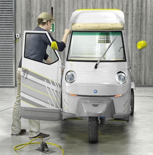 Bufalino é a criação de Cornelius Comanns, uma espécie de barraca do futuro equipada para satisfazer as necessidades básicas de uma pessoa. O conceito do projeto é oferecer grande flexibilidade durante longos períodos de tempo, mesmo com uma construção minimalista.