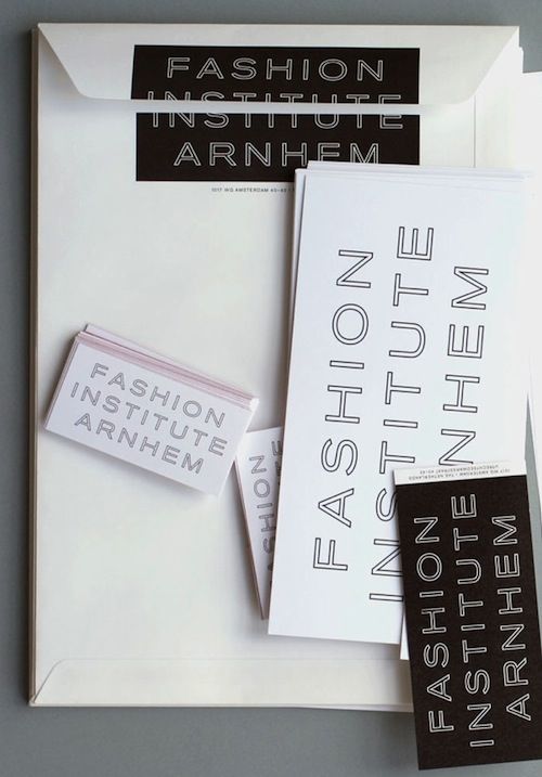 Coppens Alberts é um estúdio de design baseado em Amsterdam, composto de Christine Alberts e Patrick Coppens. Juntos, o trabalho deles acaba sendo focado em design gráfico e editorial, principalmente no mundo impresso e online. Dessa forma, eles andam produzindo identidades visuais, livros, campanhas e sites. Sempre fascinados com os conceitos e as ideias individuais de cada projeto e como o processo de trabalho acaba sendo quase sempre diferente. 