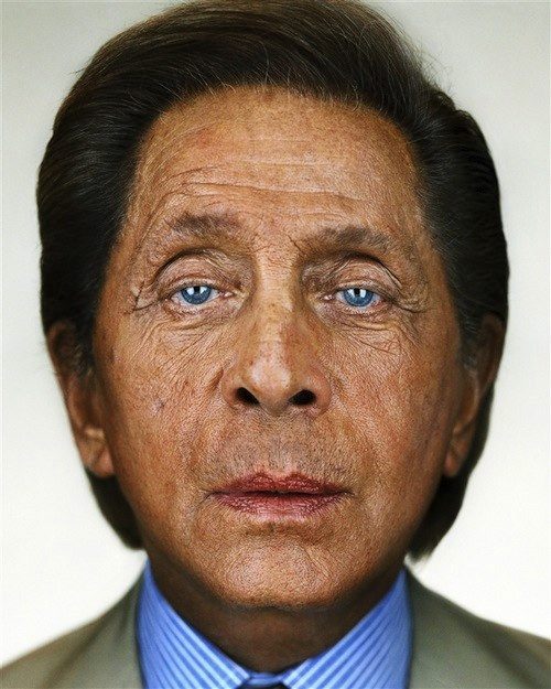 As fotos que Martin Schoeller tirou de alguns famosos são daquelas que te colocam tão perto dos seus ídolos que parece que você pode ler os olhos deles. Eu acho fenomenal.