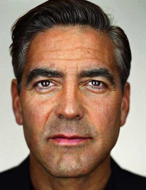 As fotos que Martin Schoeller tirou de alguns famosos são daquelas que te colocam tão perto dos seus ídolos que parece que você pode ler os olhos deles. Eu acho fenomenal.