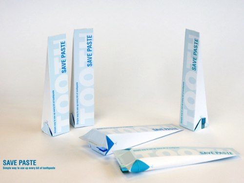Save Paste foi criado com três objetivos em mente: eliminar aquela dificuldade de colocar paste de dente quando ela está ficando no final, minimizar os resíduos que acumulam no final da embalagem e reduzir o pacote para apenas uma embalagem. Dessa forma, podemos reduzir o desperdício de produtos e de materiais e, ao mesmo tempo, induzir uma taxa de reciclagem ainda maior. Afinal, uma embalagem que leva em conta a experiência do usuário só tem a ganhar.