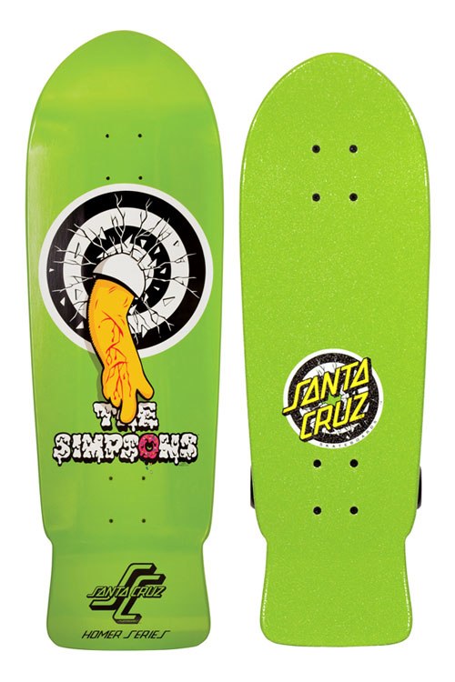 O Skate do Simpsons - A marca de skate Santa Cruz acabou de lançar sua série de skates inspiradas pela série animada The Simpsons. Essa série de skate dos Simpsons ficou tão legal, que mesmo eu que não sei andar nada, quero todos. Afinal, não é todo dia que você andar pelas ruas com seu pé na cara do Homer Simpson. É um sonho meu, é complicado explicar.