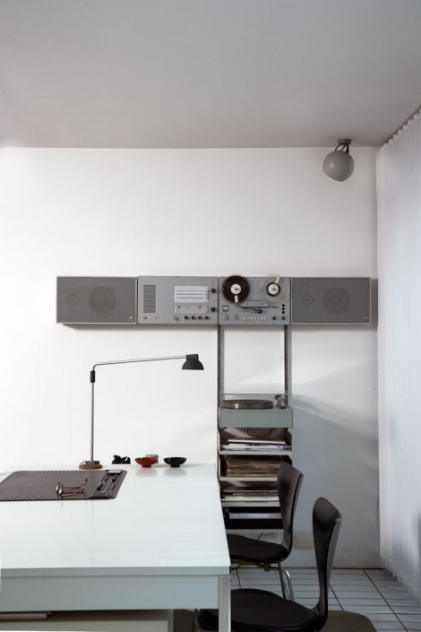 Dieter Rams é um dos grandes mestres do design e, caso você tivesse curiosidade sobre onde ele morava, esse post é para você.