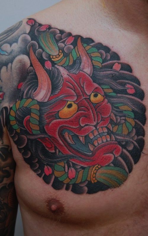 Peter Lagergren é o dono do Malmö Classic Tattoo na Suécia e suas tatuages tem um visual clássico mas sempre com um estilo mais atual.