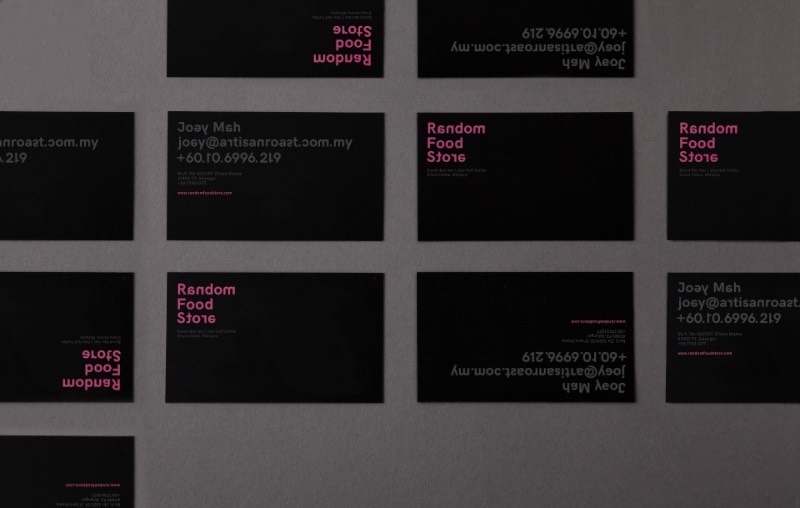 Koyuki Inagaki é um designer gráfico japonês que cresceu em Kuala Lumpur, estudou em bristol e que, atualmente, mora em Tóquio. Acredito que todas essas mudanças geográficas e culturais acabaram alterando a forma de usar de cores, tipografia e conceitos de comunicação do designer. Fazendo com que todos seus trabalhos tem um tratamento especial e bem único.