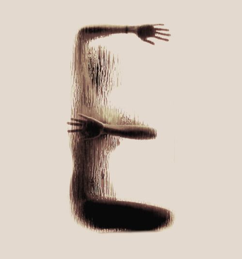 Naked Silhouette Alphabet, que pode ser traduzido como o alfabeto de silhuetas nuas, é um projeto que mistura tipografia e fotografia e foi criado pela designer grega Anastasia Mastrakouli.
