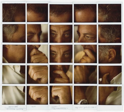 mMaurizio Galimberti é um fotógrafo italiano cujo trabalho consiste de mosaicos abstratos feitos usando muitas fotos Polaroid. Ele cria esses mosaicos abstratos tirando dezenas de fotos e as organizando em um grid. É nessa etapa que você começa a visualizar o que o fotógrafo está tentando fazer. É aqui que você entende as múltiplas dimensões de perspectiva que existem em suas obras.