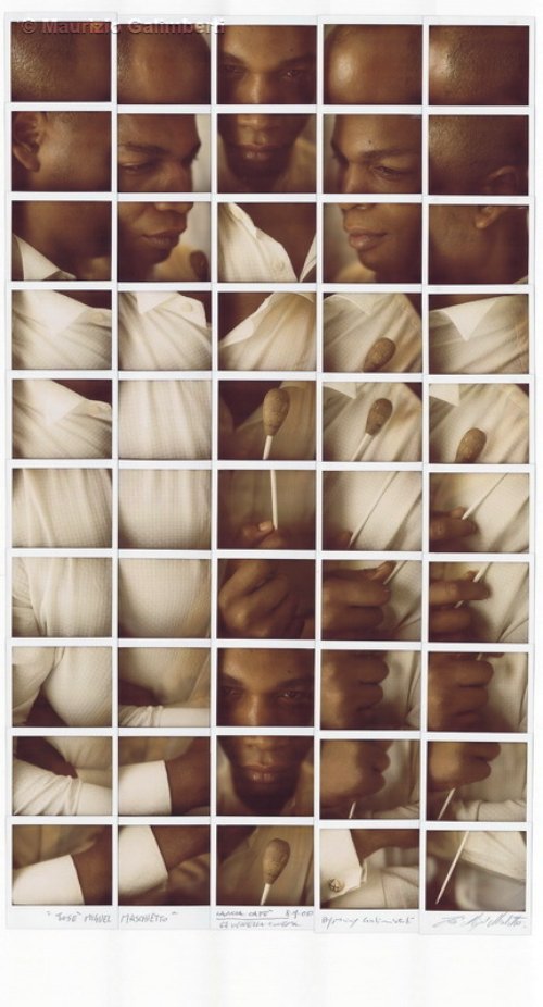 Maurizio Galimberti é um fotógrafo italiano cujo trabalho consiste de mosaicos abstratos feitos usando muitas fotos Polaroid. Ele cria esses mosaicos abstratos tirando dezenas de fotos e as organizando em um grid. É nessa etapa que você começa a visualizar o que o fotógrafo está tentando fazer. É aqui que você entende as múltiplas dimensões de perspectiva que existem em suas obras.