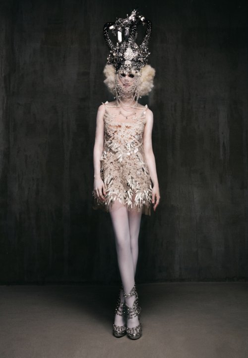 Requiem for a Queen_06