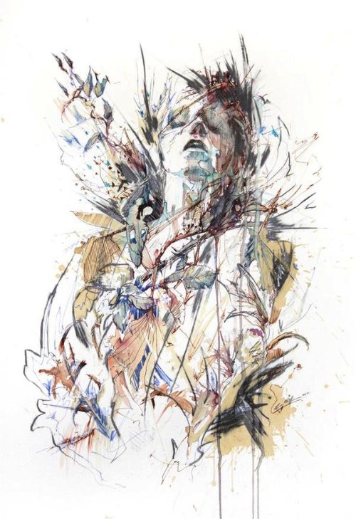 Carne Griffiths trabalha com tintas de caligrafias, grafite e alguns líquidos que você não espera ver em pinturas como vodka, chá e café. É assim que ele distorce nossa visão criando manipulações de imagens desenhadas a mão. Imagens essas que exploram a forma humana e a geometria de um jeito que combina o literal e o abstrato. 