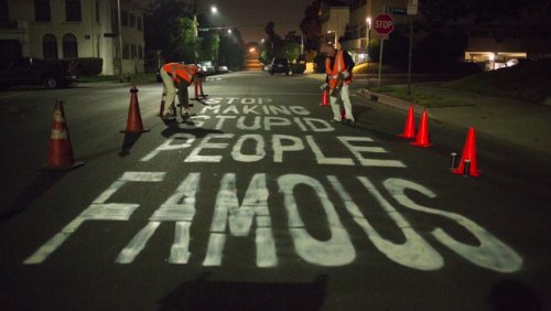 Stop Making Stupid People Famous_02