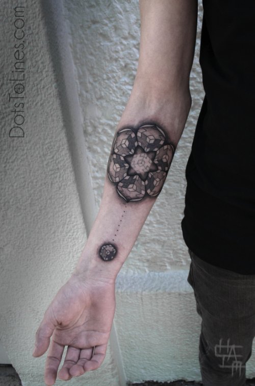 as tatuagens de Chaim Machlev