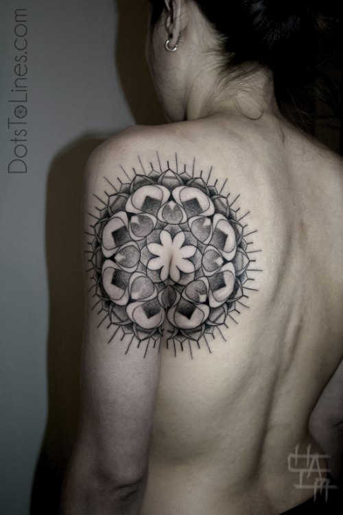 as tatuagens de Chaim Machlev