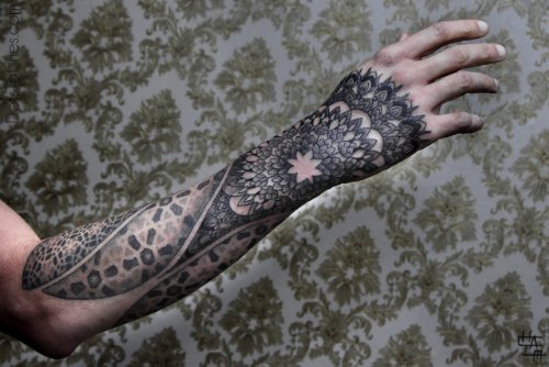 as tatuagens de Chaim Machlev