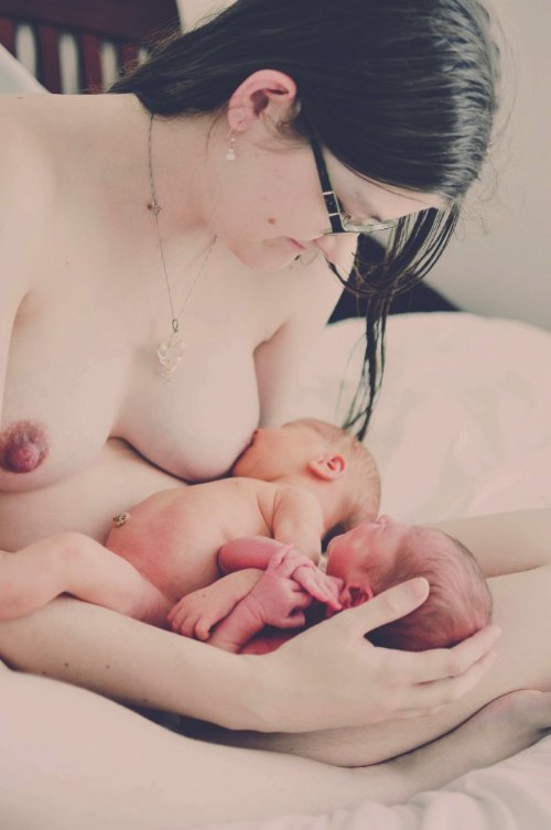 MormonWomenBare_05