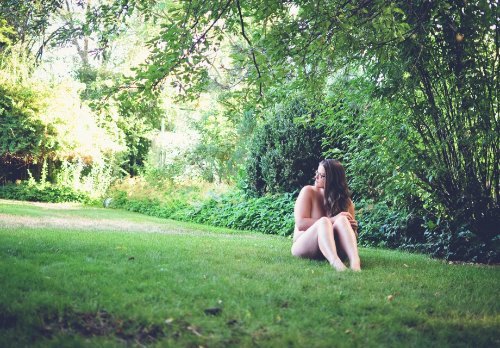 MormonWomenBare_12