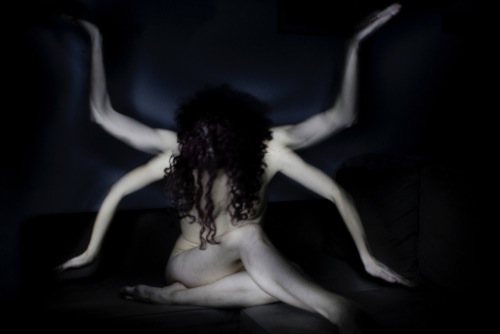 Acompanho o trabalho de fotografia da Marcela Faé, fotógrafa brasileira residente em Berlin, desde 2008 e gosto de ver como seu trabalho evoluiu através dos anos. É fácil ver essa evolução já que ela é minha esposa mas creio que é bem fácil para vocês observarem essa evolução.
