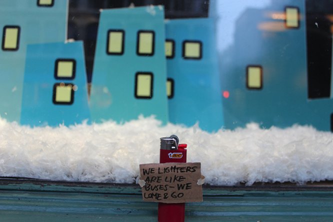 Little Lost Project é um projeto de street art criado pelo Zoonsin, onde ele coleta objetos perdidos pelas ruas, cria personalidades fofas para eles e leva eles para as ruas novamente numa tentativa de dar mais uma chance a esses objetos perdidos.