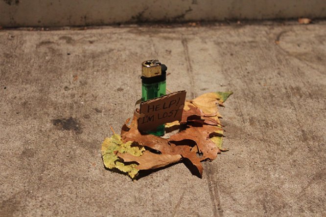 Little Lost Project é um projeto de street art criado pelo Zoonsin, onde ele coleta objetos perdidos pelas ruas, cria personalidades fofas para eles e leva eles para as ruas novamente numa tentativa de dar mais uma chance a esses objetos perdidos.