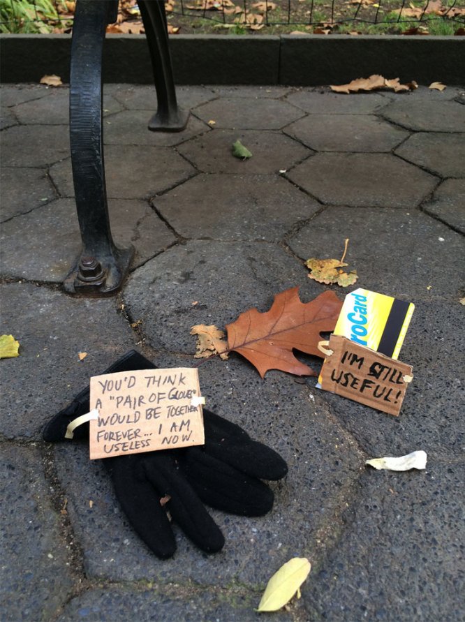 Little Lost Project é um projeto de street art criado pelo Zoonsin, onde ele coleta objetos perdidos pelas ruas, cria personalidades fofas para eles e leva eles para as ruas novamente numa tentativa de dar mais uma chance a esses objetos perdidos.