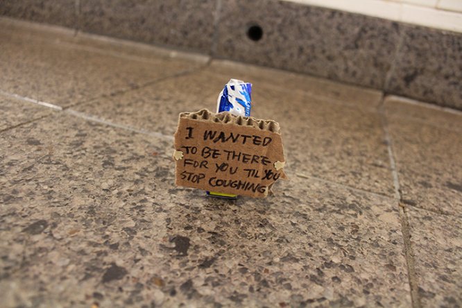 Little Lost Project é um projeto de street art criado pelo Zoonsin, onde ele coleta objetos perdidos pelas ruas, cria personalidades fofas para eles e leva eles para as ruas novamente numa tentativa de dar mais uma chance a esses objetos perdidos.