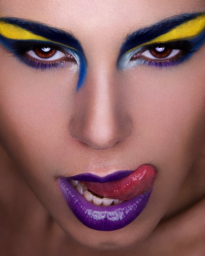 Steve Kraitt é um fotógrafo de moda lá de Londres que trabalha criando visuais cheios de cores. O que eu mais gosto no seu portfolio é esse visual super produzido e cheio de cores que suas fotos tem.