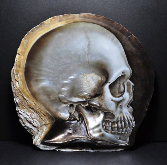 Gregory Raymond Halili Skulls 04