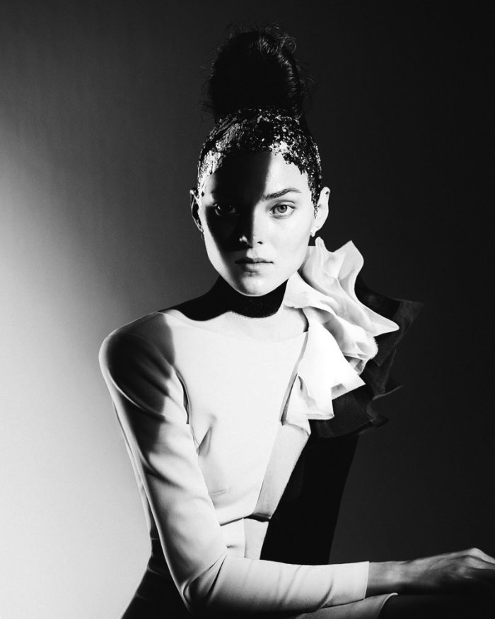 Elizaveta Porodina é uma fotógrafa de moda baseada em Munique, aqui na Alemanha. Sou um grande fã do seu trabalho e da forma com a qual ela trabalha com seus temas e cores. Em le ciel du Marcel você pode ver o que ela pode fazer.