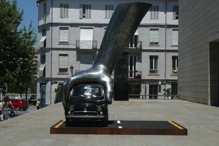 Lorenzo Quinn 01