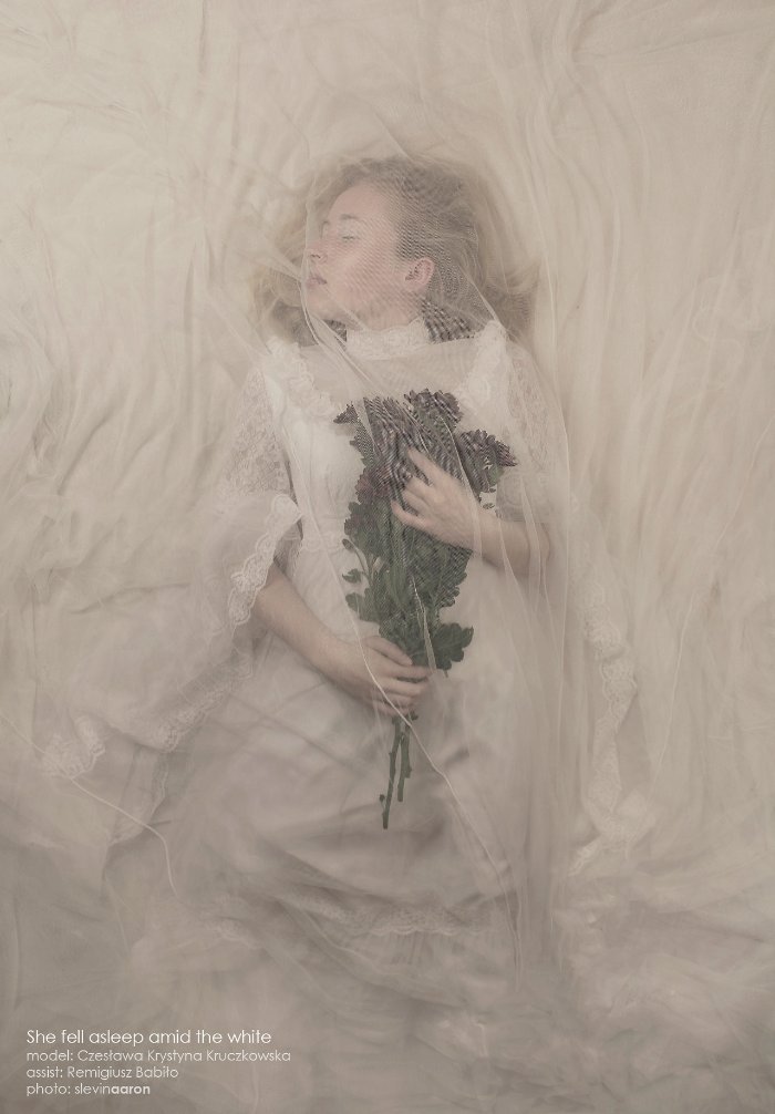 Slevin Aaron trabalha com fotografia mas descreve seu trabalho como fotógrafo de emoções. E essa descrição faz muito sentido depois que você der uma olhada nas imagens logo abaixo.