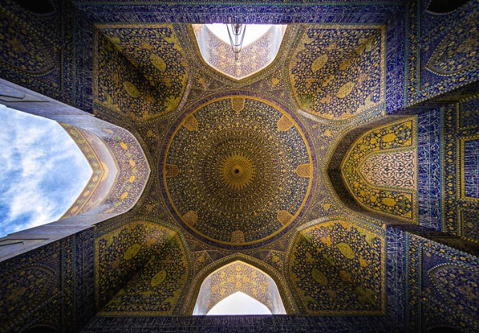 Visitar o Irã se tornou um dos meus sonhos de viagem bem recentemente. E encontrar as fotos de Mohammad Reza Domiri Ganji, um estudante do norte do Irã, reforçou ainda mais essa ideia de viajar para lá.
