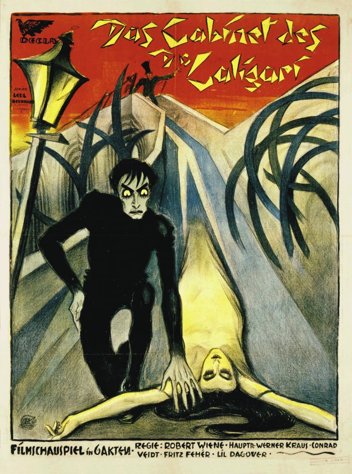 Aproveitando que hoje é Halloween nos Estados Unidos, resolvi fazer um post com alguns dos meus posters favoritos de filmes de terror. Se você quer assistir algum filme de terror hoje e não sabe onde encontrar esses filmes, você pode clicar aqui e encontrar alguns links para filmes no youtube.