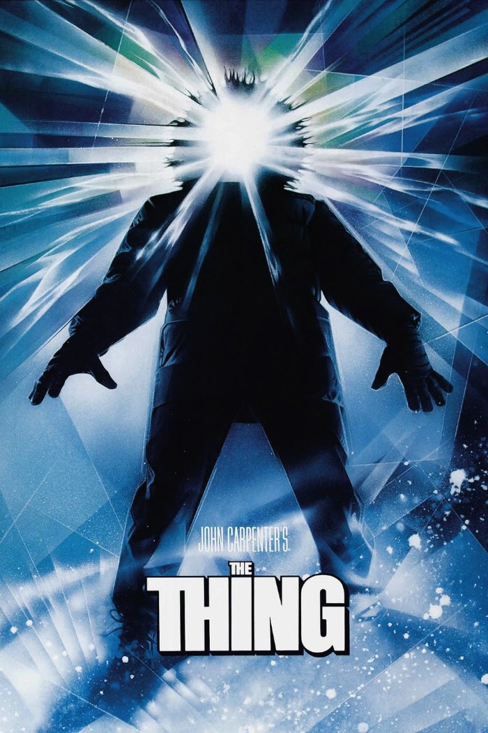 Aproveitando que hoje é Halloween nos Estados Unidos, resolvi fazer um post com alguns dos meus posters favoritos de filmes de terror. Se você quer assistir algum filme de terror hoje e não sabe onde encontrar esses filmes, você pode clicar aqui e encontrar alguns links para filmes no youtube.