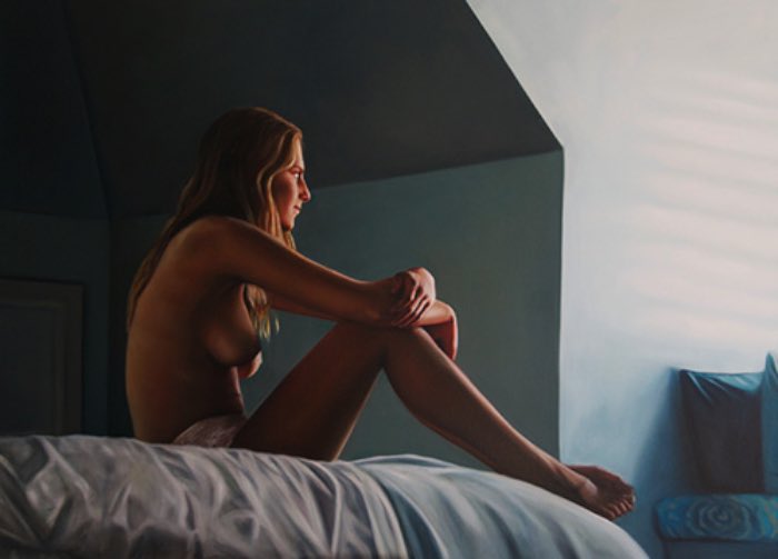 Anwen Keeling é uma artista australiana cuja série The Blue Room chamou minha atenção. Nessa série de pinturas a óleo, ela estuda o corpo feminino através do luzes e sombras que vem das janelas.
