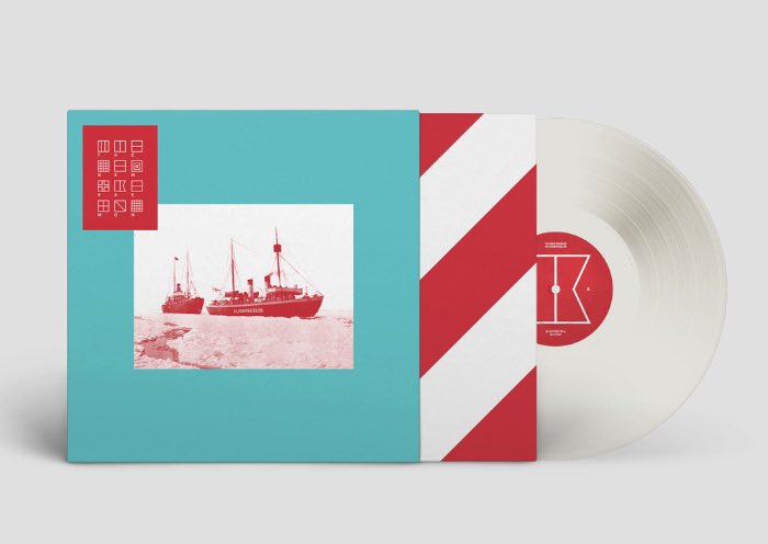 Arnau Pi é um designer gráfico lá de Barcelona com um trabalho bem interessante voltado para música. Ele estudou na BAU School of Design de Barcelona e, também, na Buckinghamshire University na Inglaterra. Daí, ele passou a trabalhar no Vasava e você pode ver alguns dos seus trabalhos aqui