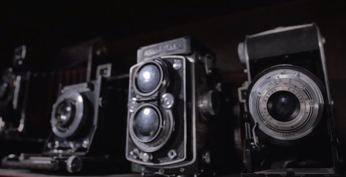 O pessoal do Rescued Film Project, um arquivo online repleto de fotografias nunca reveladas antes, recentemente se deparou com uma das suas maiores descobertas: 31 rolos de filme diretos da Segunda Guerra Mundial. Essas Fotografias da Segunda Guerra Mundial nunca vistas antes passaram por todo processo de revelação que um filme que foi corrompido pelo calor, humidade e pela idade merece. No video abaixo, dá para acompanhar um pouco do processo de revelação e como que Rescued Film Project trabalha com todos esses problemas
