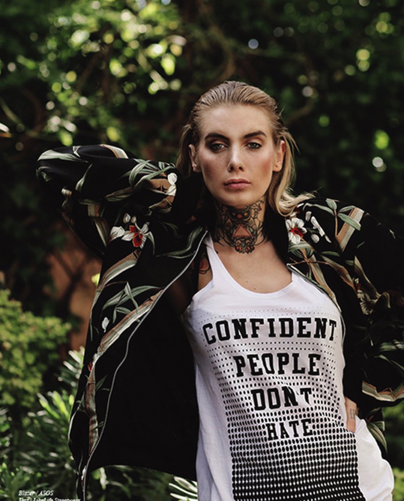 Maike Banger é uma fotógrafa lá de Colônia, na Alemanha. Ela se considera especializada em fotografia para editoriais de moda, retratos e fotografia de modelos. E, depois de dar uma olhada nas fotos abaixo, preciso dizer que ela sabe mesmo o que está fazendo.