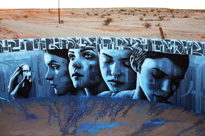 Nos desertos da Califórnia foi onde a artista Christina Angelina encontrou o espaço que ela queria para pintar Kinetoscope, um mural circular dentro de uma caixa d'água abandonada.