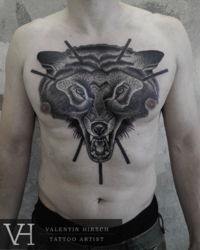 Valentin Hirsch é um dos tatuadores mais famosos aqui de Berlin. Seu trabalho é, normalmente, cercado de temas de animais e feitos usando a técnica de pontilhismo.