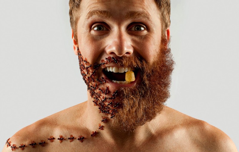 Selfies e barbas foi o que Adriano Alarcon resolveu explorar nesse projeto fotográfico. Foram 4 meses para deixar a barba crescer e pronto.