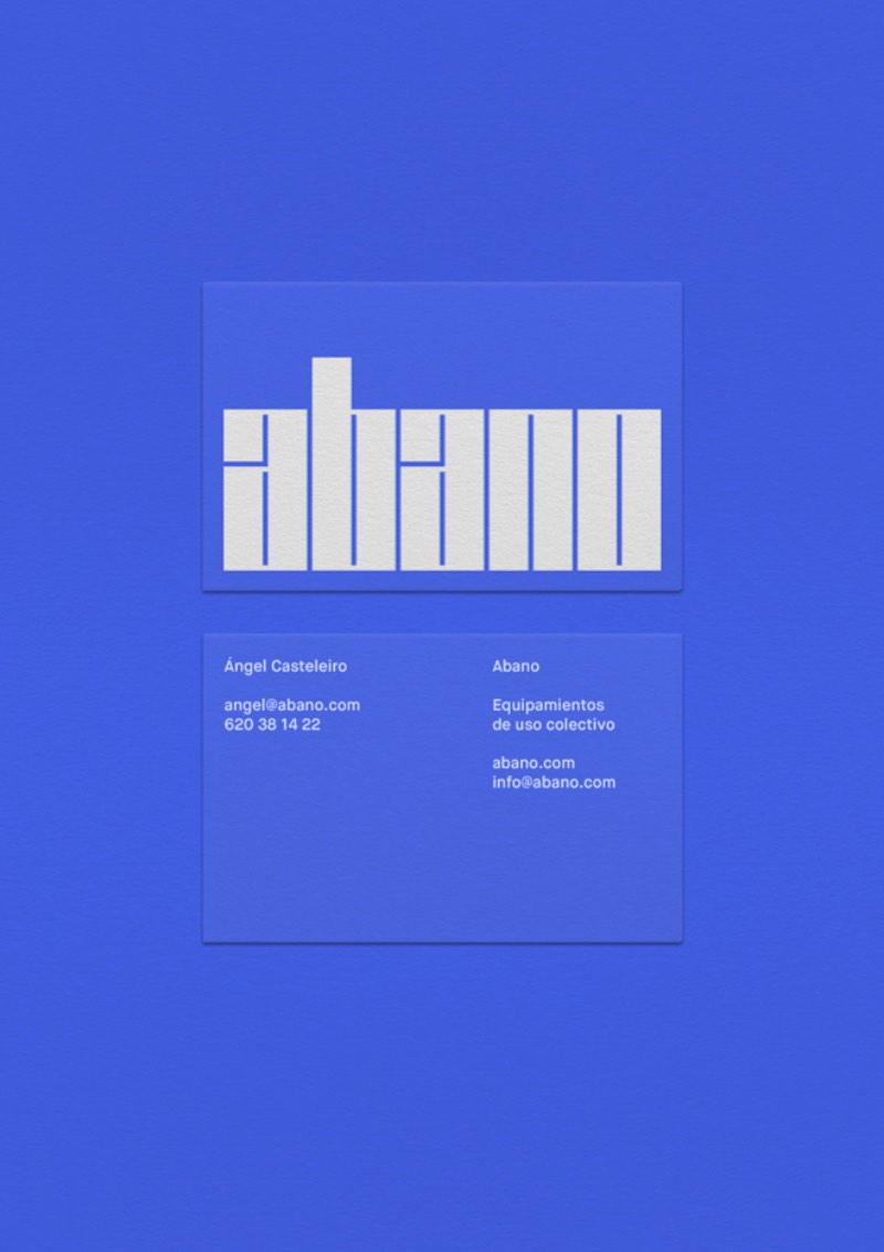 O estúdio de design espanhol Forma & Co criou a identidade visual da Abano, empresa que produz objetos para uso coletivo como armários e cabinetes.