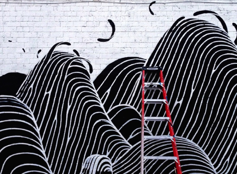 Brendan Monroe mora em Oakland, na Califórnia, com sua esposa e seu gato. Algumas vezes ele aceita projetos de ilustração mas seu dia a dia é, normalmente, feito de pinturas e esculturas que ele cria para exposições. Essas obras são feitas para questionar o que ele sabe e onde ele trabalha. Abaixo você podem ver algumas das imagens e esculturas que ele cria.