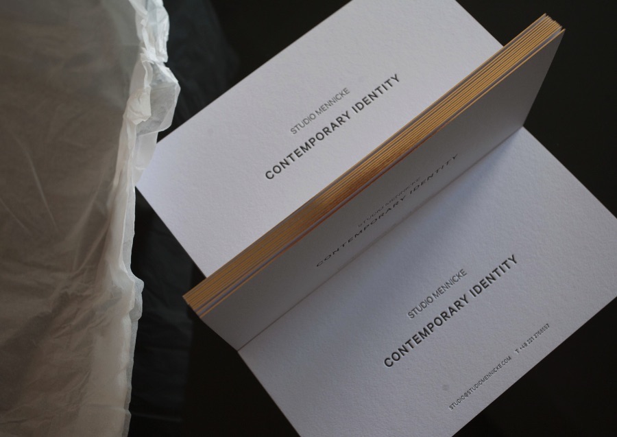 Jens Mennicke é uma designer baseada em Colônia, na Alemanha. Ela fundou o Studio Mennicke nessa cidade alemã em 2010 e é lá que ela produz as imagens que você vê logo abaixo.