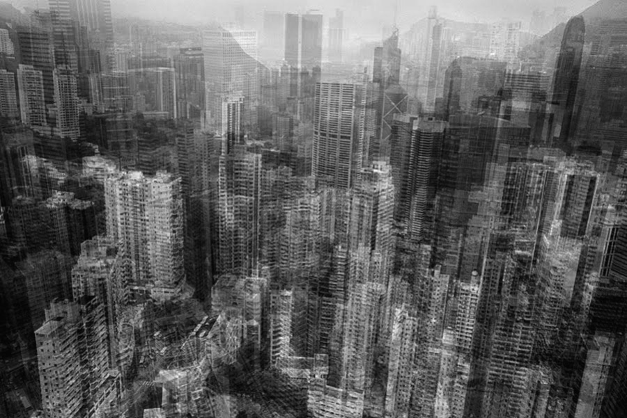 A Fotografia de Longa Exposição do Michael Wesely - Michael Wesely é um fotógrafo alemão que desenvolveu uma técnica de fotografia de longa duração que foi sendo moldada pelos anos de experiência.